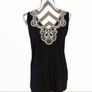 Jones NY Medium Black & White Embroidered Top